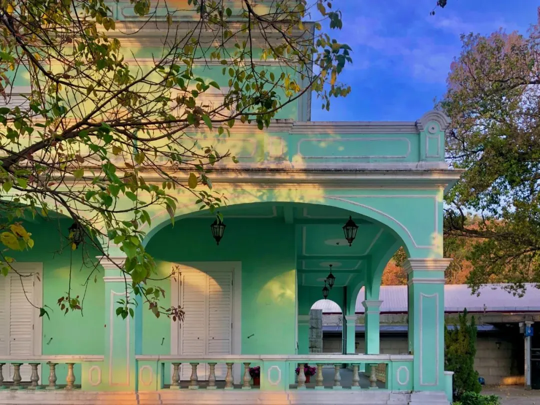 4f41240c56246f3f4ae75442b435d4d9-sz_195584-1