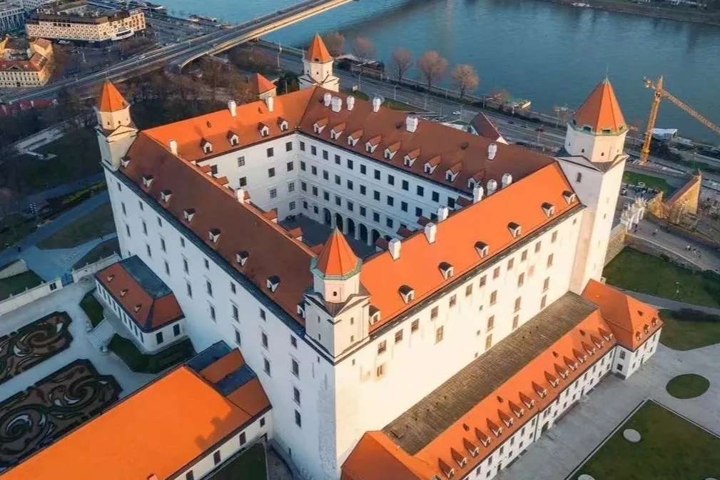 5154697d3654fb52ff1f9267b5025e1f-sz_400942