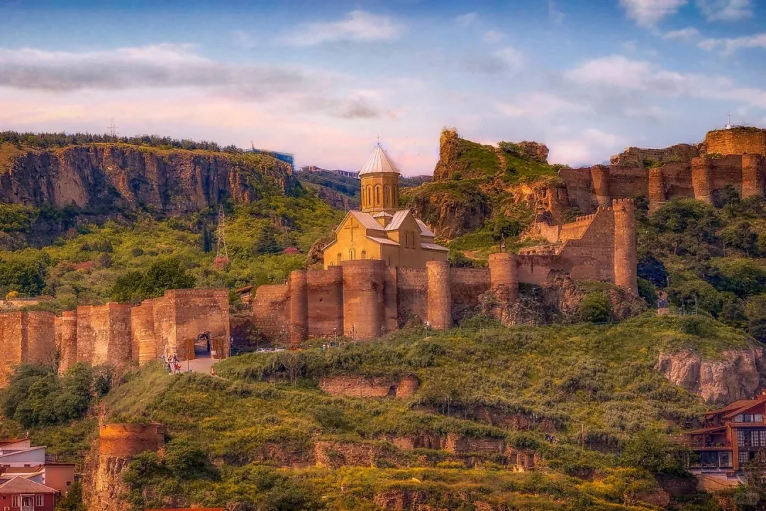 536d0a7211fbe72b605465d6da7fd19d-sz_648009