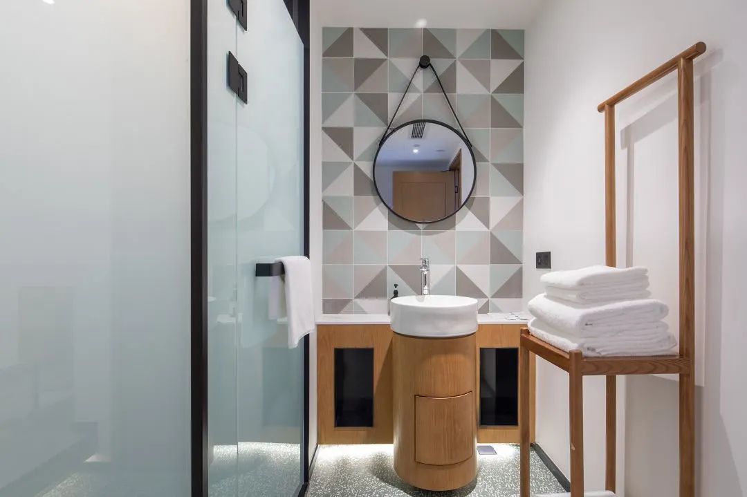 56ca5a14ab9f37ff5e154eae3596962e-sz_71870