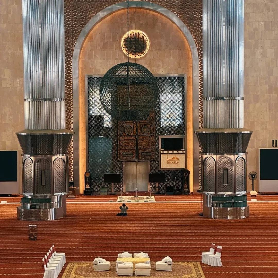 58bdb960ce2815a06e3ada8614ecaebd-sz_621072