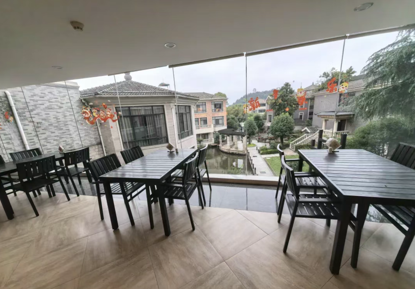 5a5c442f7e8872e903078c440d8e9f11