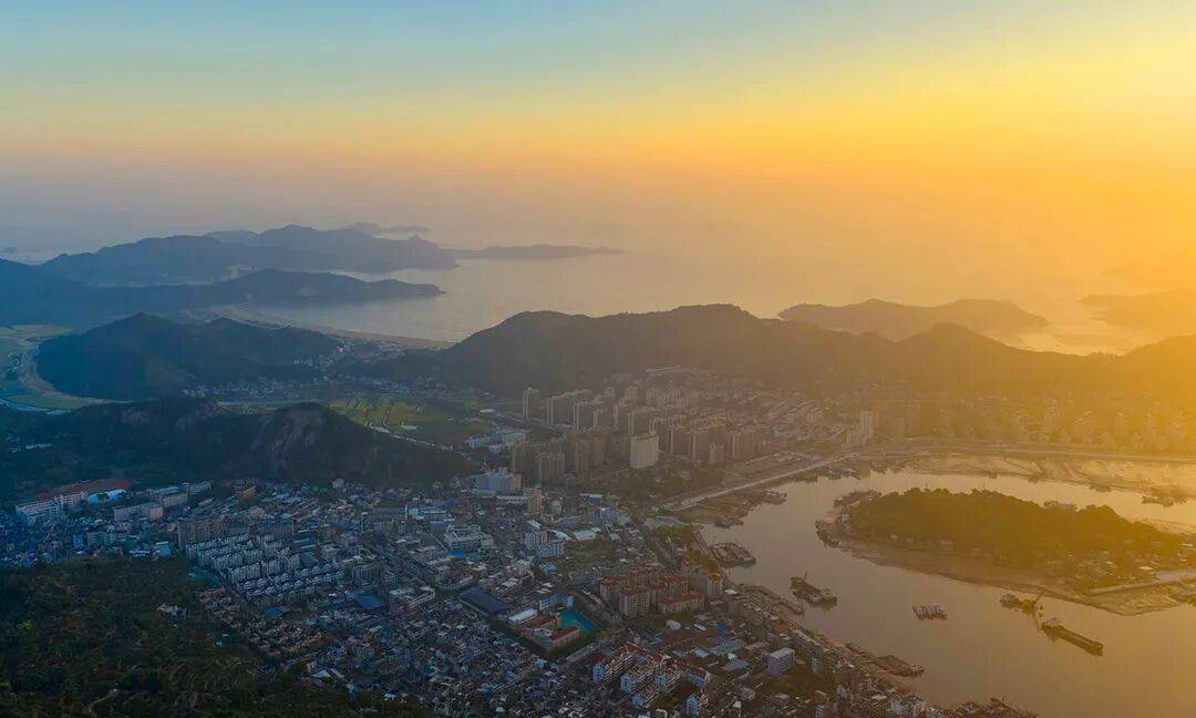 宁波四钻【华信天港禧悦酒店】299元每人，3天2晚4正2早！享棋牌&KTV&泳池&健身房！近奉化万达广场、奉化银泰城