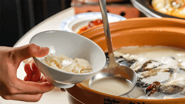 送千岛湖门票、吃有机鱼头！499元~2晚新安江畔五钻【建德新安江君澜度假酒店】寿昌夜市品尝建德美食◆梅城古镇◆含2早3正纯玩三日