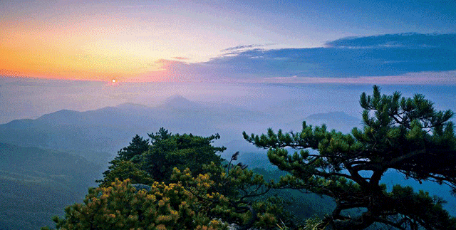 温泉小镇，惬意时光【泉月山庄】4天3晚499元/位起，9餐3宿+棋牌+唱歌，近明月千古情、明月山风景名胜区、温汤古镇井泉街