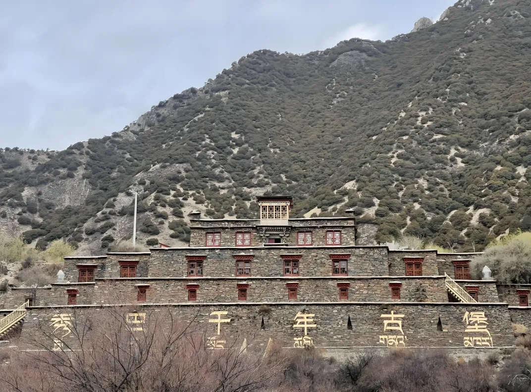 64a55e932e3f8c8de758753fa9d98ced-sz_1696877