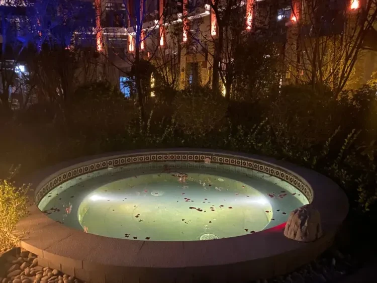 6b3e74368eb171516d20fcb14c6b9d35-sz_135806