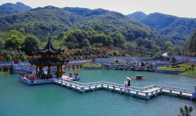 6da7d8081444f6113017ce68e4aae07d-sz_595387