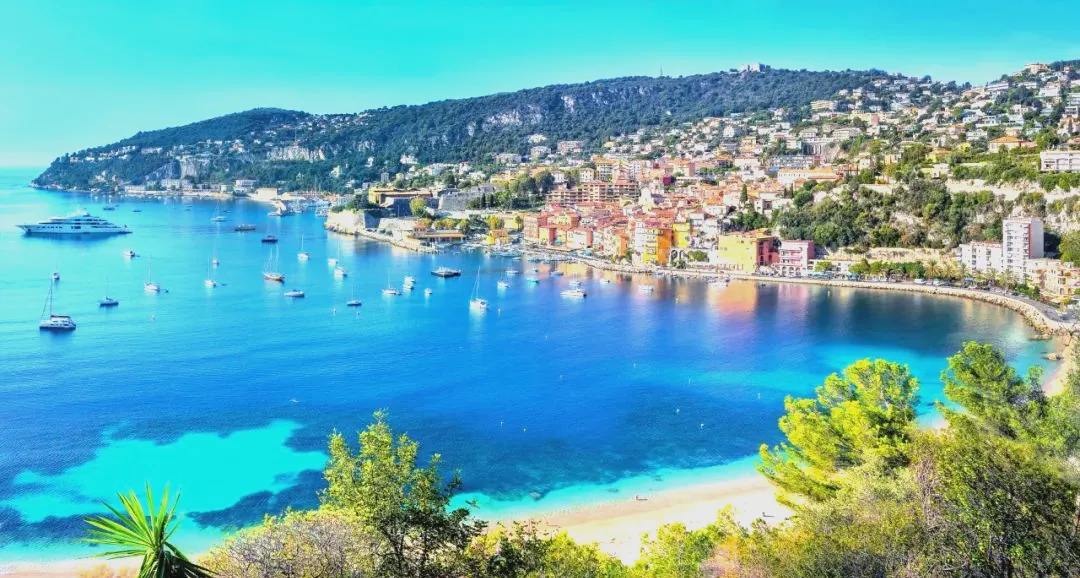 70f55f0981ad9f240219c3f15e47b3e8-sz_1048502