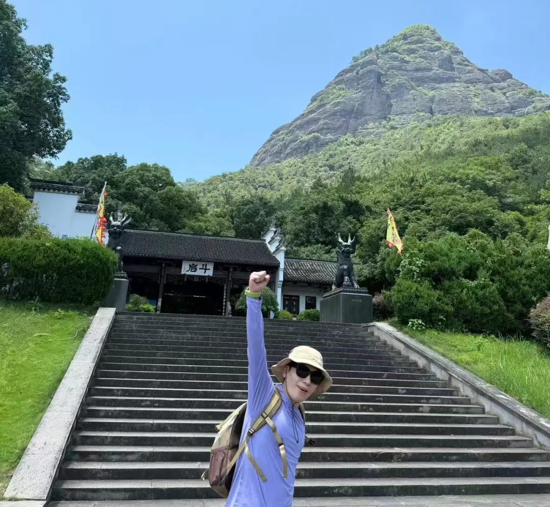 80db278b8dc84cc1b2ae6ea5f5f214fe-sz_351660