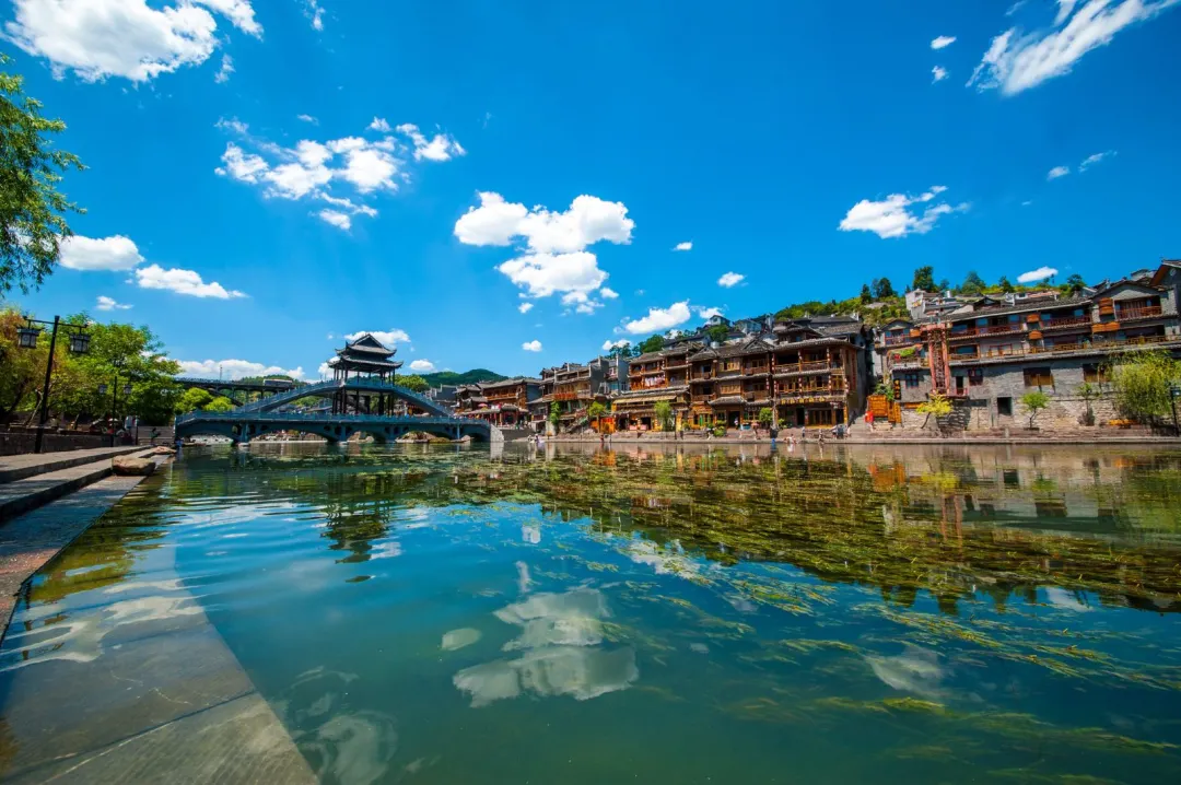 【湘西故事】长沙|橘子洲|韶山|边城*拉拉渡|森林公园|袁家界|天子山|金鞭溪|黄龙洞|魅力湘西|土司王府|天门山|凤凰古城