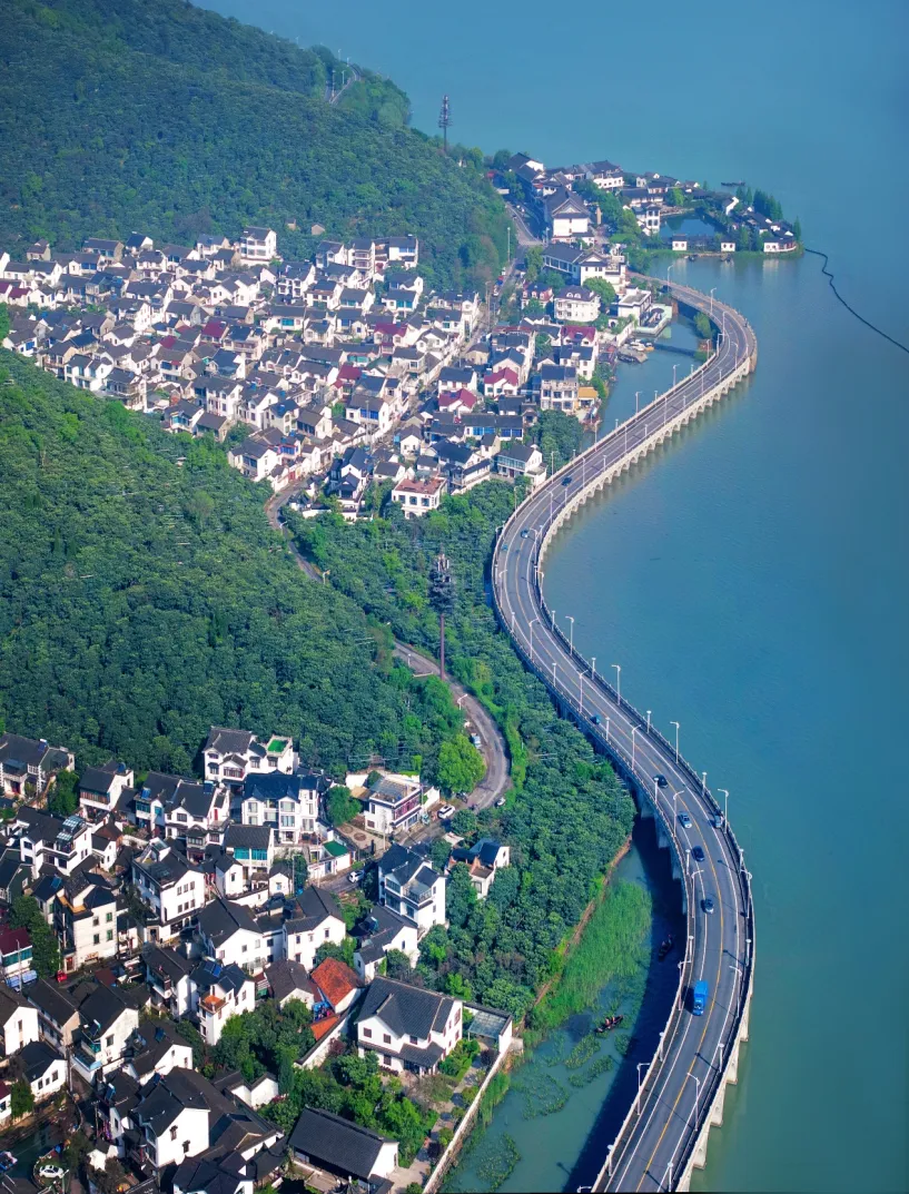 8cbd483bb2cbf63da688621ef6ebe9a7-sz_1645765