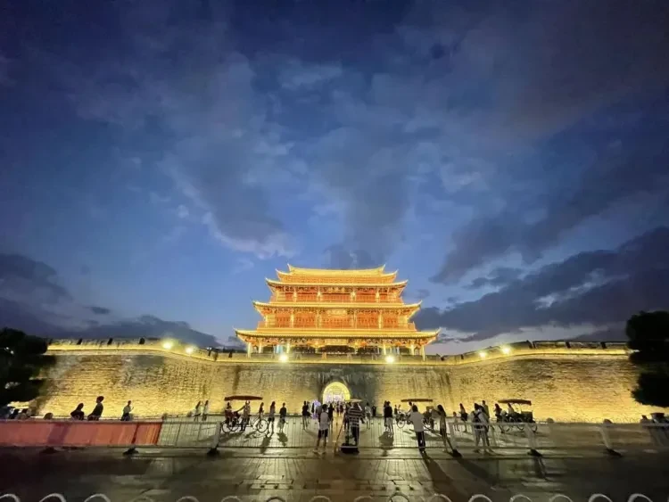 925d6561745e24f67e04da37416da557-sz_107755-1