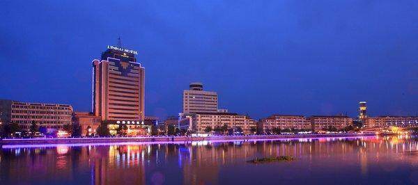 12月31号出发去跨年了！【水韵阜宁&尊宿四星】399元4天3晚沉浸式跟车游※享3早5正特色宴※日游七彩幻境※夜泊阜宁外滩※金沙湖帆影追光※马家荡渔家烟火※穿越千年庙湾古城※