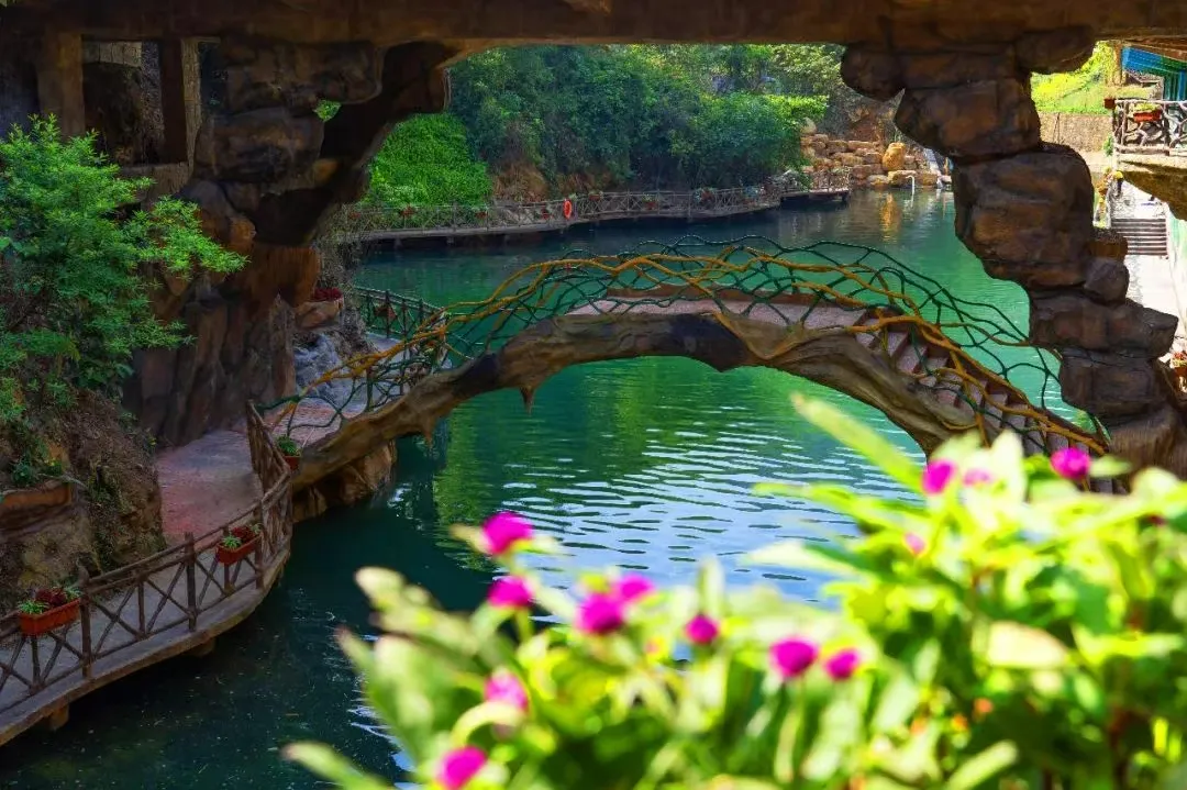 9d02985b25d6fea7c27036b87c61e5ed-sz_1210336