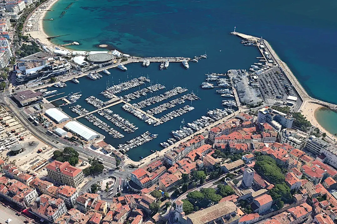 9e63374dff642dec866c7c611821d43f-sz_3059044