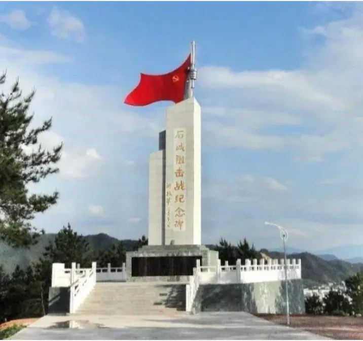 9ef01097dcd2b042d710f1809a53da1d-sz_915344