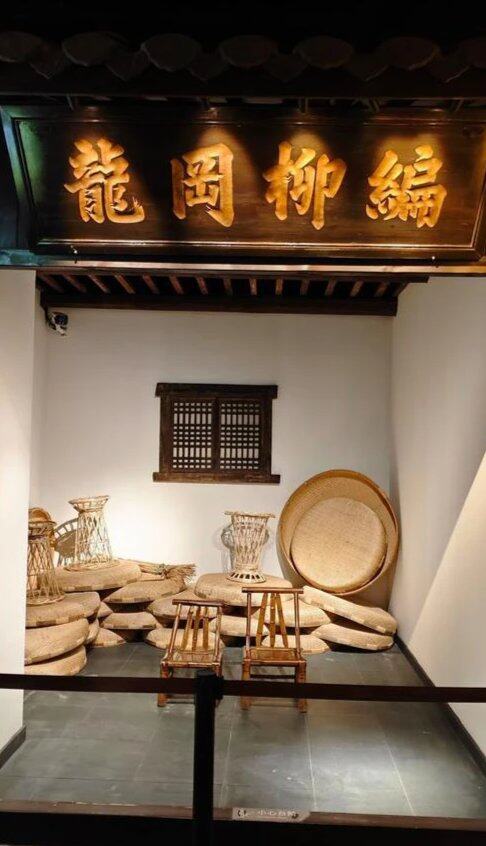 J7Vo_o7C-FlokydvGlZxgXkWB7R7h_zH J7Vo_o7C-FlokydvGlZxgXkWB7R7h_zH