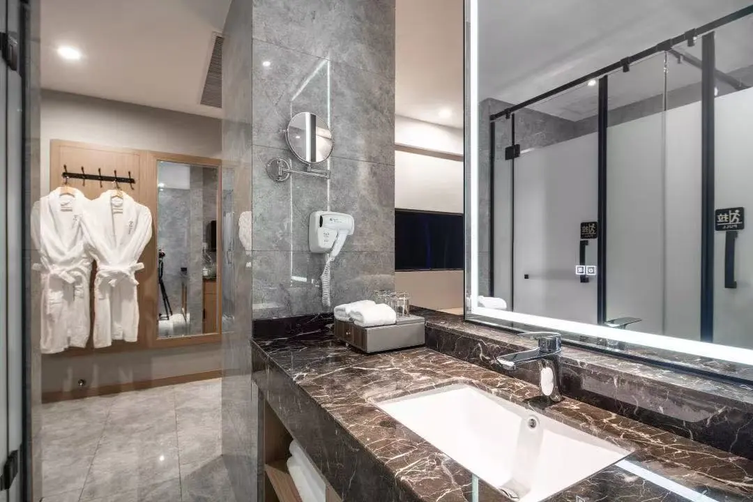 a155dabd2124a80d7cb1a7d3ec1499d8-sz_110484