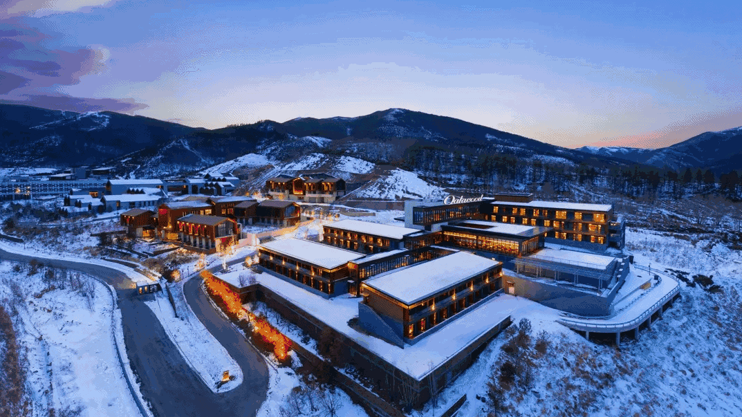 冬日豪华限定丨6天5夜亲子营 PLUS版 · 雪人国环游记 2+1陆地头等舱+冬奥雪场全天畅滑+雪原人文沉浸探访&骆驼骑行&雪村夜游+航拍 20席精致