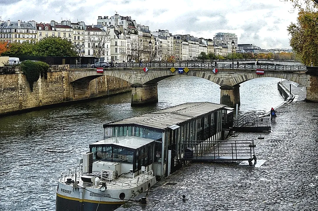 a725739dcbf21fe567832822c61facb2-sz_3692879-1