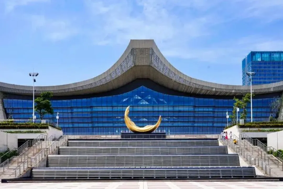 a725bffc2e18ae6ad3e7bc46f6480153-sz_2349008