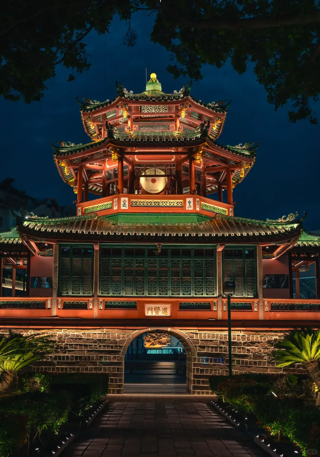 ae21825c830850dbbb1383efe115fed8-sz_2094182