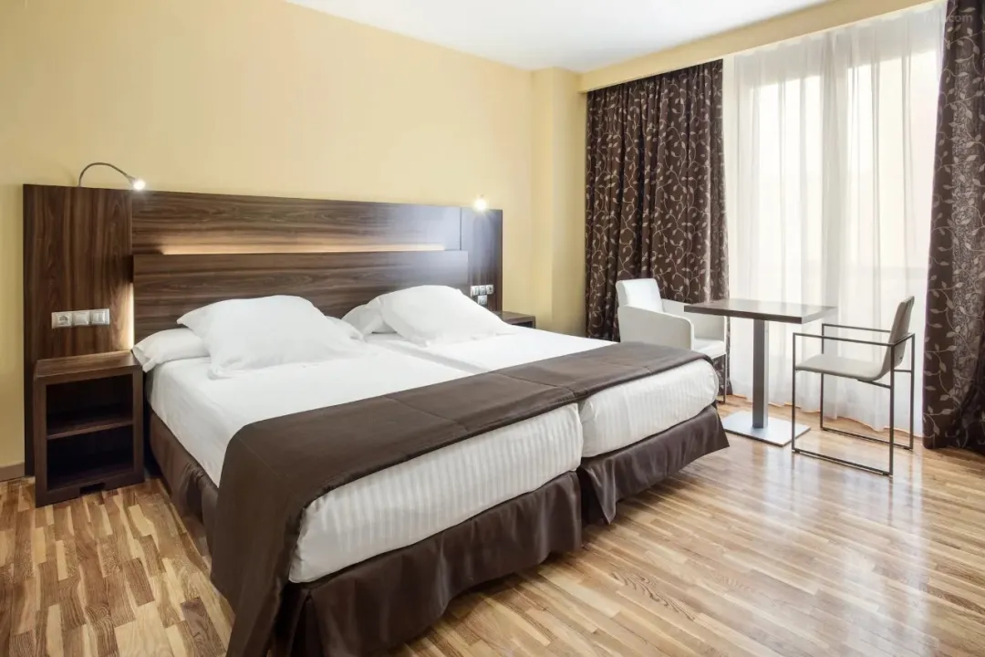 b3fbb854da94e186e8f6f9f6f2fd4e5c-sz_267247