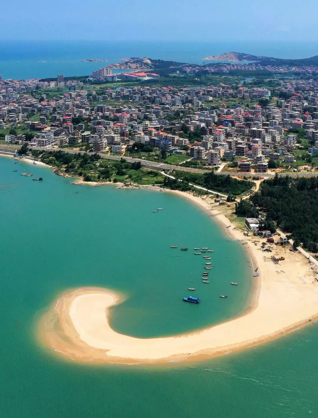 bae6bdd7a141deed5fca1074a2ffedf9-sz_249730