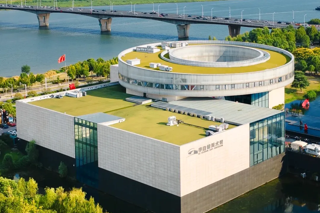 bda4979f0ec52bf34578564b070bba94-sz_2972346