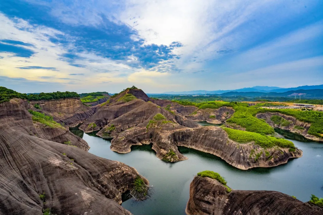 cc294e9c7f8df7932f39656ca1931143-sz_348573