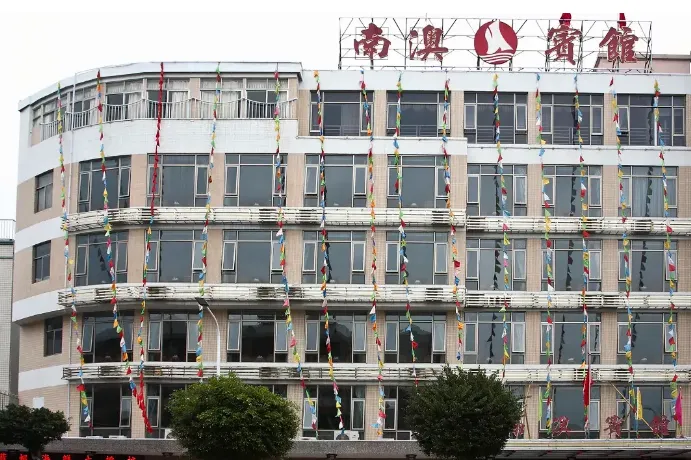 ccf0ffd3d1095167a7c93e6082e30144-sz_807030 ccf0ffd3d1095167a7c93e6082e30144-sz_807030