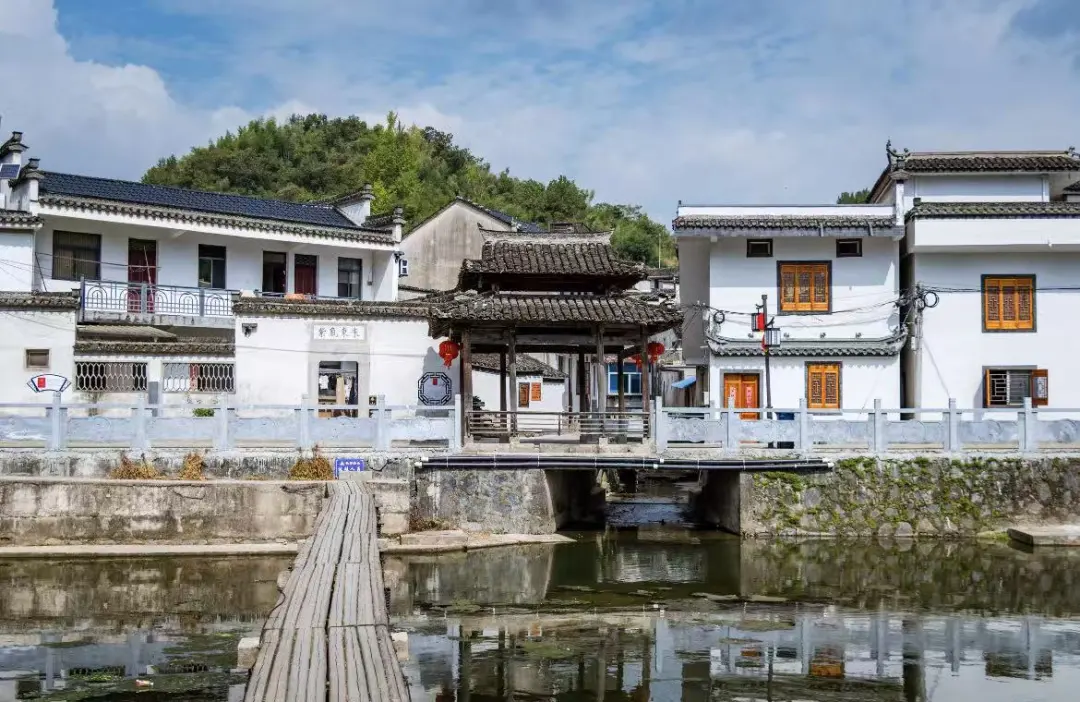 ce3d2a73de731c3e688cc16d9422641a-sz_191434-2