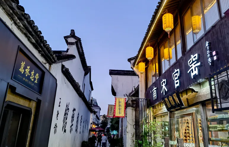 dbeb54bf8a38906e46e139d4ca22e0f0-sz_712423-3