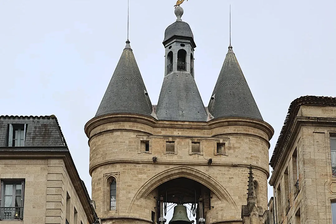 e0367e361ef20877f6e6f28b5fbf818c-sz_2396559