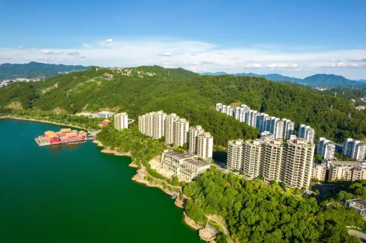 e40dd8acc4d060f1630efdb76318f4e7-sz_161017