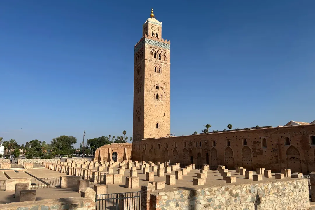 e612bfbe8cf557bcec9533ac338e9eee-sz_1945535