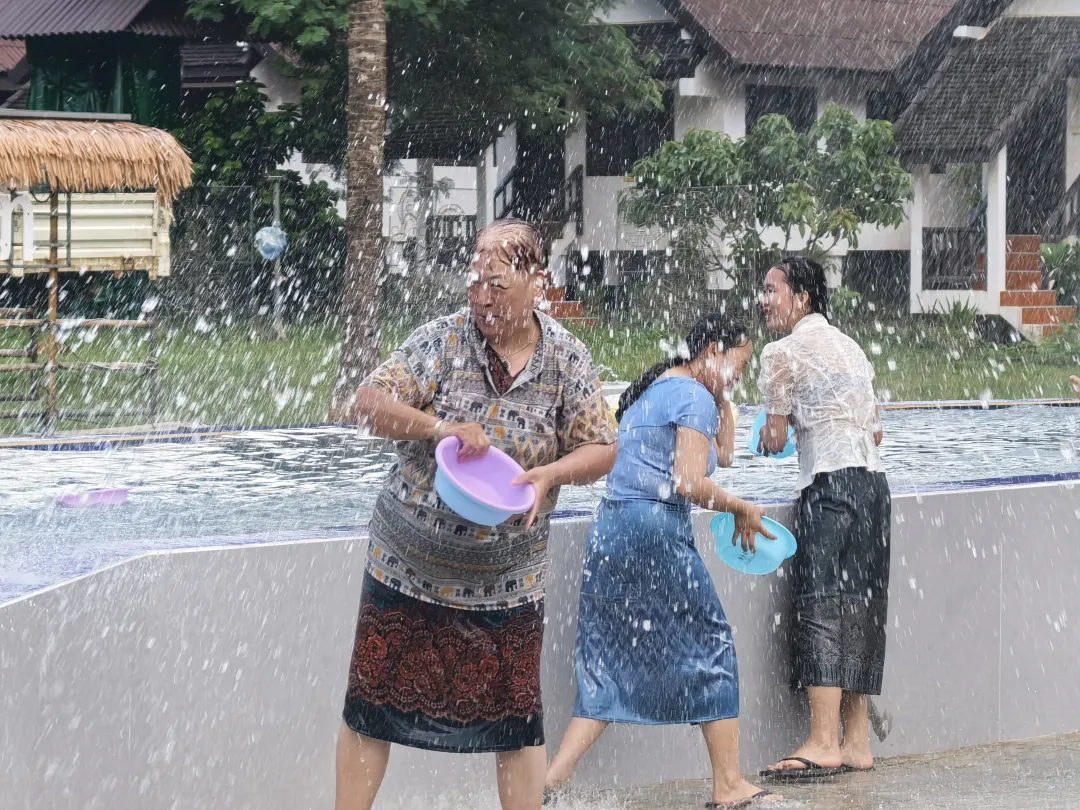 e7b30febe512431bb6ab302c16277411-sz_4599655