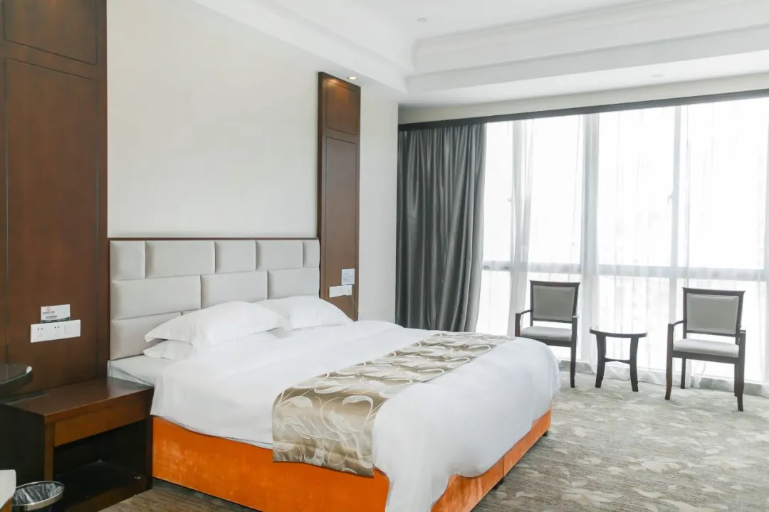 e7d2d546e6cf241f29a815d43d640870-sz_102816