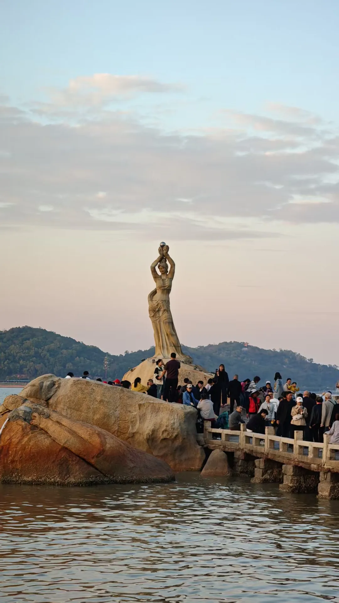 e9c28feab8c23792bf5c89250739aade-sz_2187958