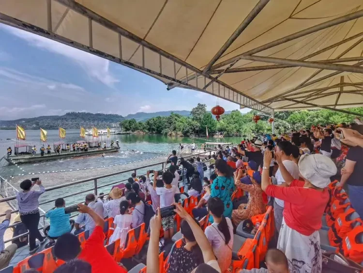 eb8ab238d22d46d2fdd085333afee8f3-sz_327119