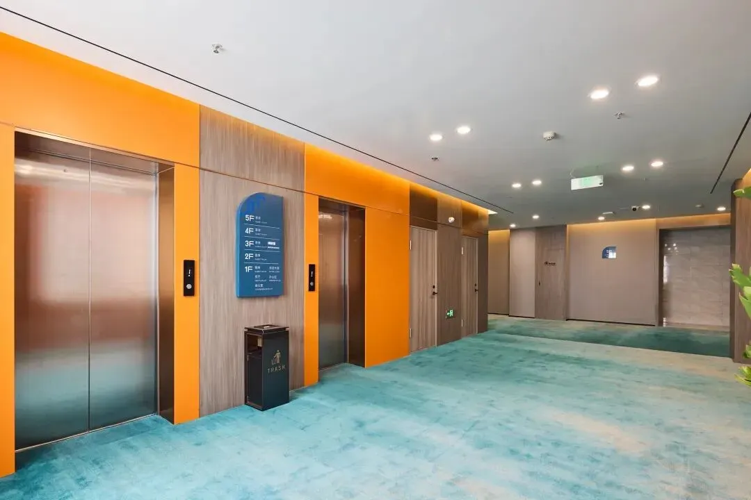 ec50f9781f227d84cbfc259c23ab1499-sz_77222