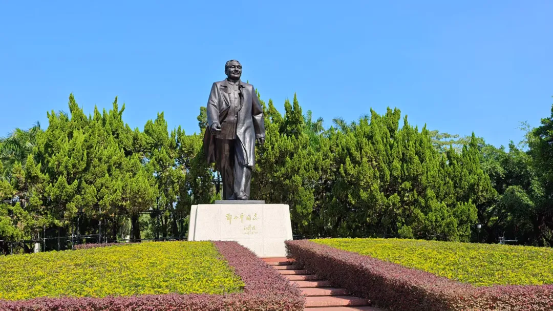 edad7a4b39944b570711f7a985ef2327-sz_4444949