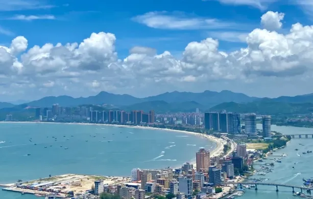 12月25日出发2399起！广东康养双飞8日游·魅力大湾区双湾一岛·东航直飞惠州正班机·全程7晚连住不挪窝·含9顿正餐