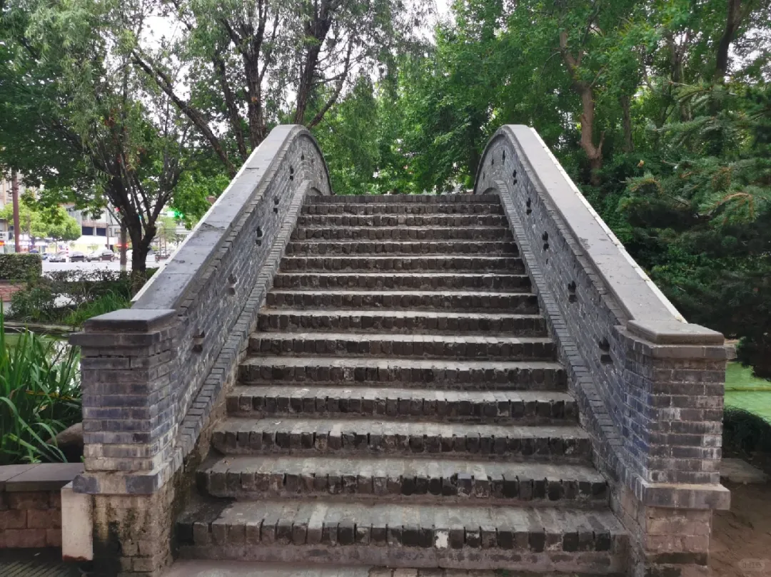 f07f44d447e74705233dd4c39475a856-sz_2257938 f07f44d447e74705233dd4c39475a856-sz_2257938