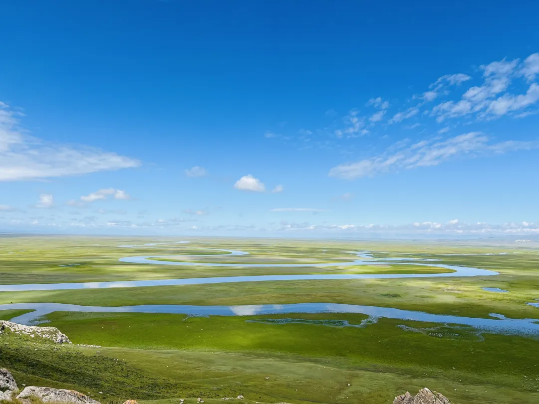 纯玩【极致疆域】6880起，2月1日前，双人报名立减700元，增游沙雅+独库公路中南段+巴音布鲁克南北疆空调旅游专列18日游