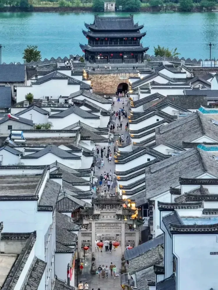 f6441f8f88bdaa536e7ba7054cce5608-sz_335205