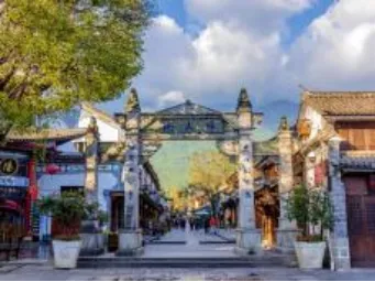 f90bf2e8874449f21cc3e4e70d5b25f1-sz_350083