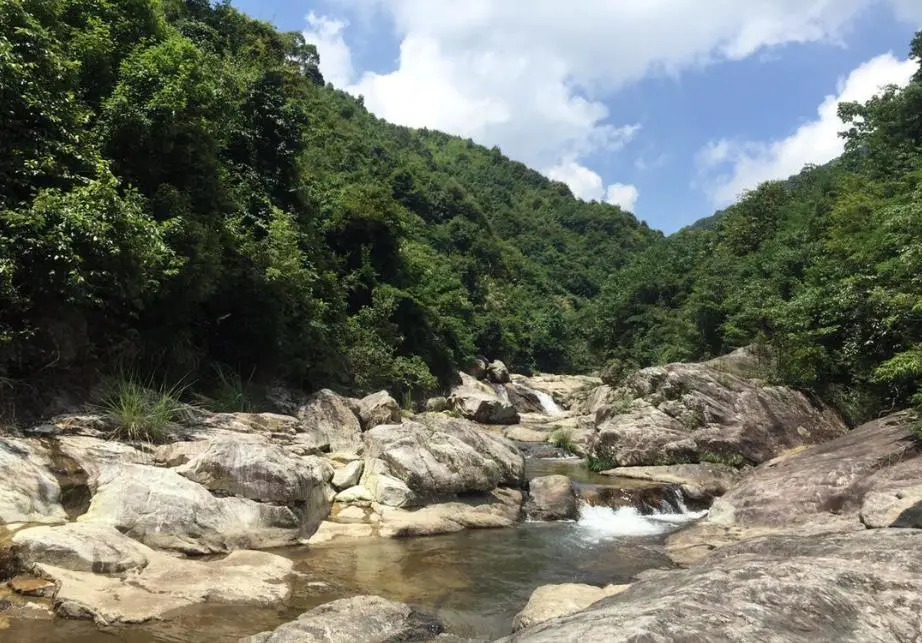 fa052381ab6526b8c4d572d703f65fa4-sz_129797