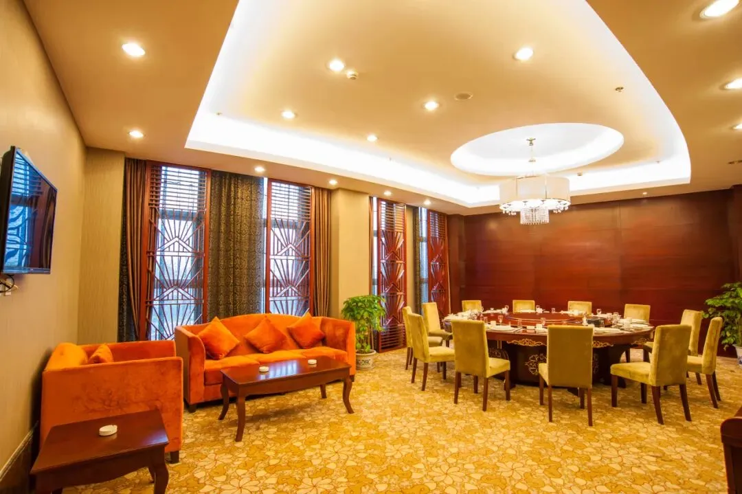 fa33e646962ef66b0398222610f8760e-sz_126062